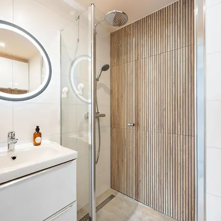 Apartment Meduza Prostywynajem Pola *