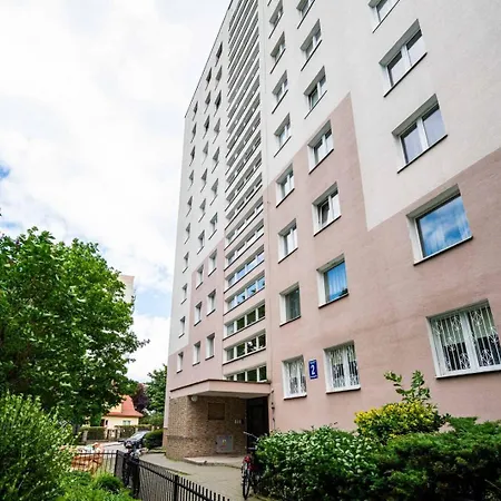 Meduza Prostywynajem Pola Apartment